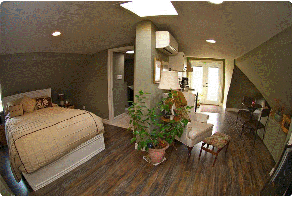 Tree Top Turret Executive Suite
